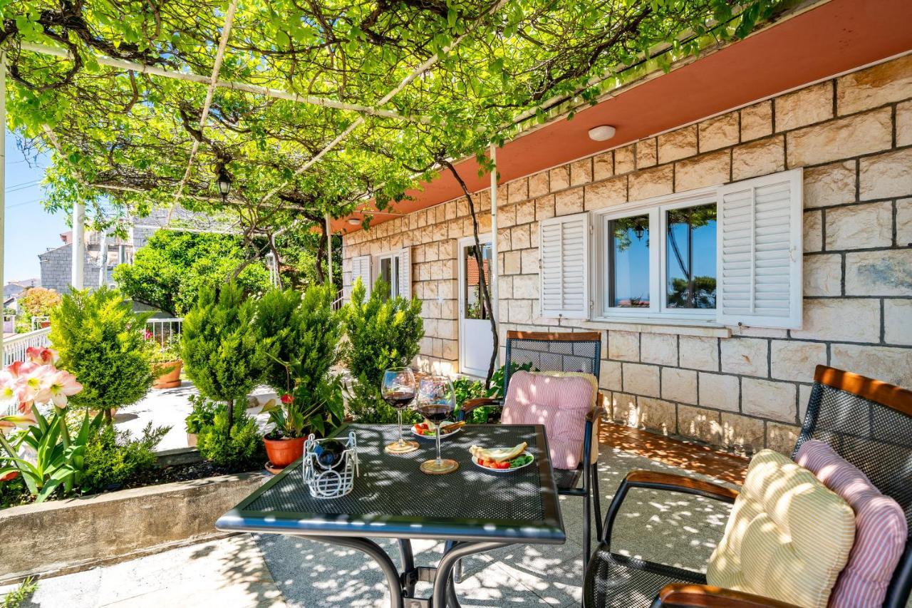 Rose Guest house 3*