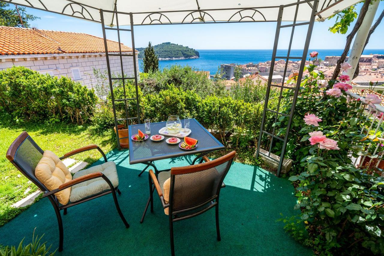 Rose Guest house